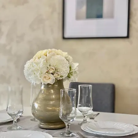 Apartment Beautiful & Comfy For 4 Guest And Free Parking Plowdiw