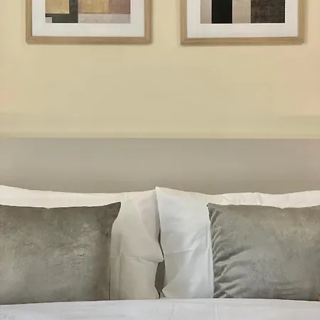 Apartment Beautiful & Comfy For 4 Guest And Free Parking Plowdiw