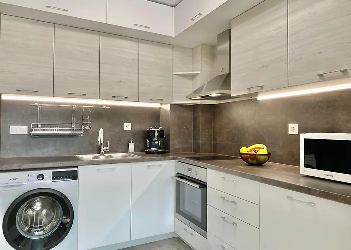 Apartament Beautiful & Comfy For 4 Guest And Free Parking Płowdiw