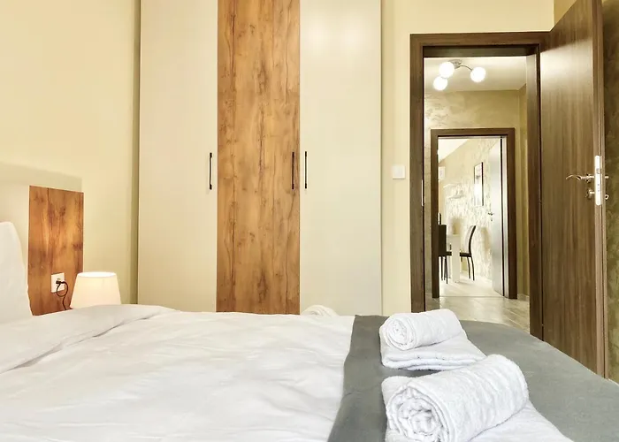 Beautiful & Comfy For 4 Guest And Free Parking Płowdiw