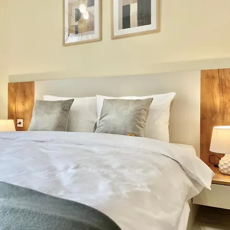 Beautiful & Comfy For 4 Guest And Free Parking Apartment
