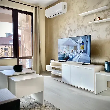 Beautiful & Comfy For 4 Guest And Free Parking *