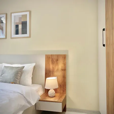 Apartment Beautiful & Comfy For 4 Guest And Free Parking *