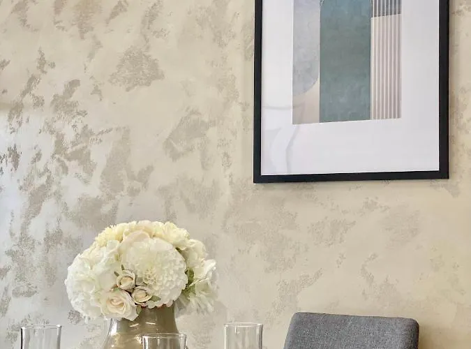 Beautiful & Comfy For 4 Guest And Free Parking アパート